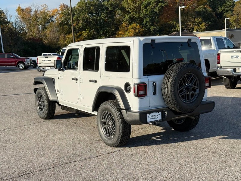 Jeep Wrangler Vehicle Image 04