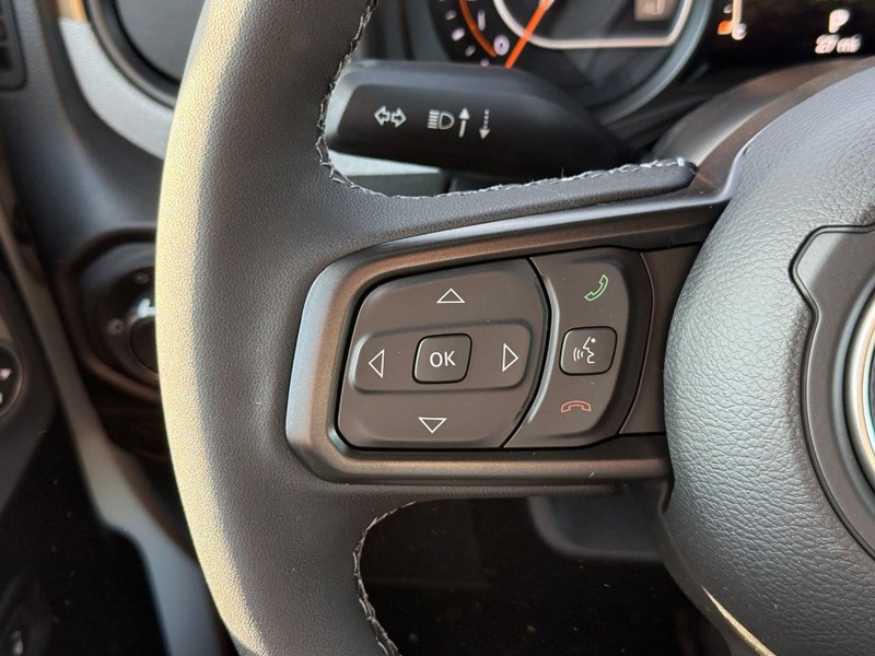 Jeep Wrangler Vehicle Image 16