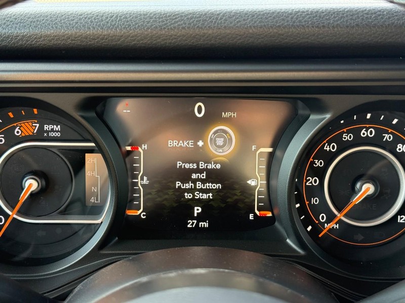 Jeep Wrangler Vehicle Image 18