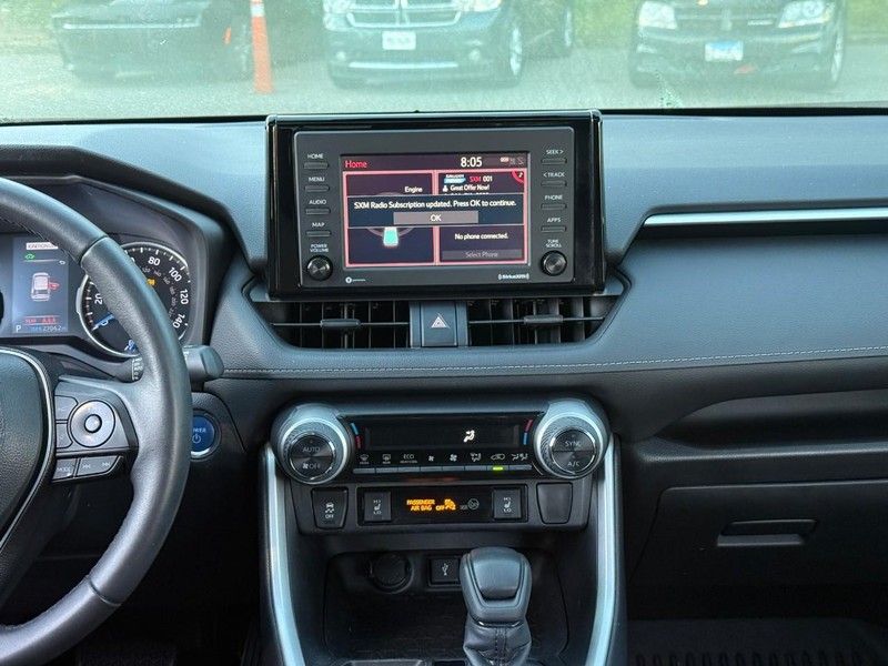 Toyota RAV4 Vehicle Image 17