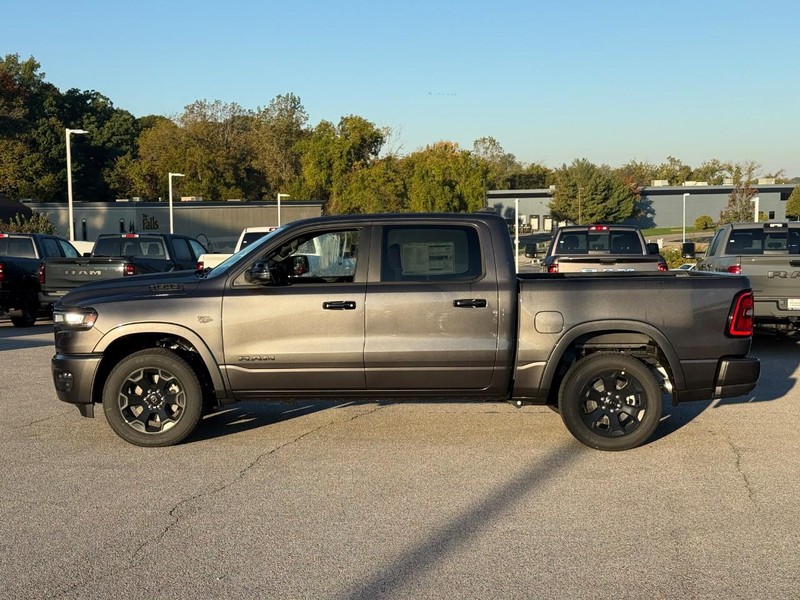 Ram 1500 Vehicle Image 03