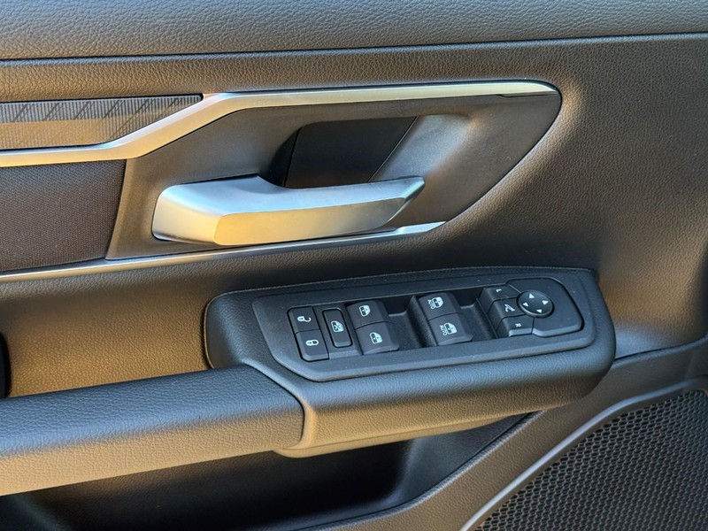 Ram 1500 Vehicle Image 13