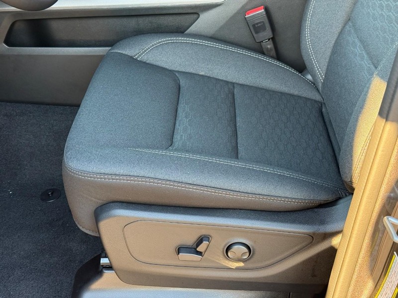 Ram 1500 Vehicle Image 14