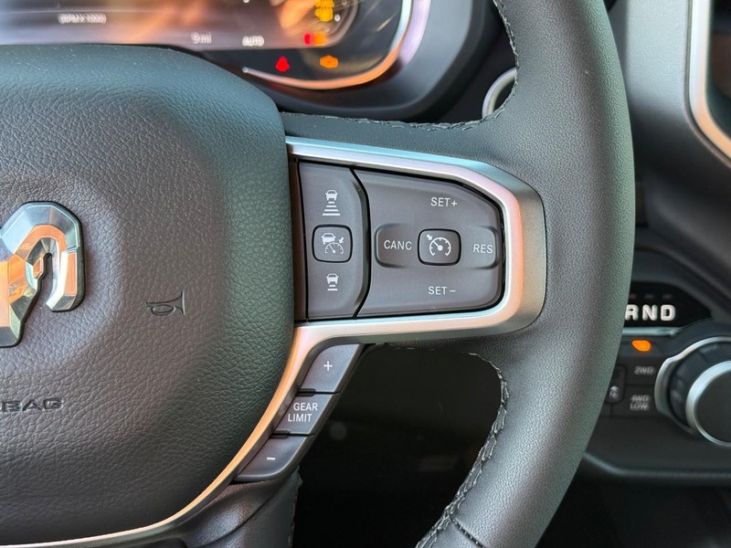 Ram 1500 Vehicle Image 17