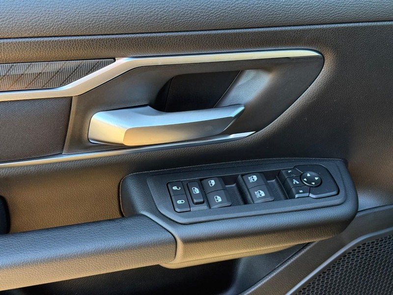 Ram 1500 Vehicle Image 13