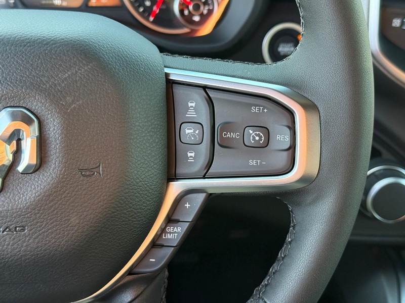 Ram 1500 Vehicle Image 17