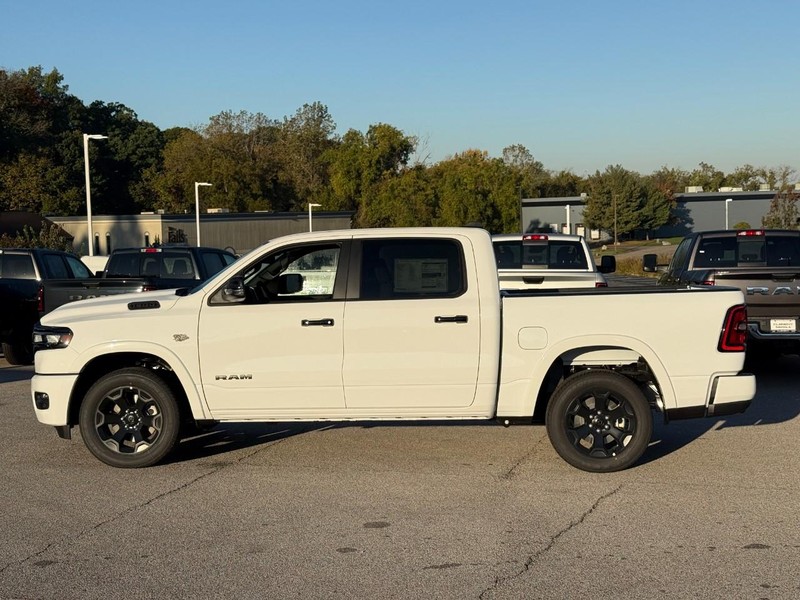 Ram 1500 Vehicle Image 03