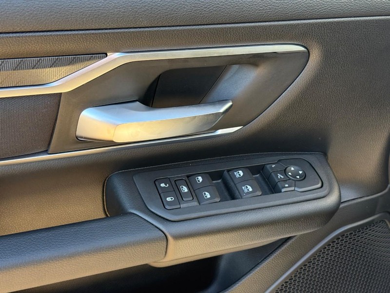 Ram 1500 Vehicle Image 13