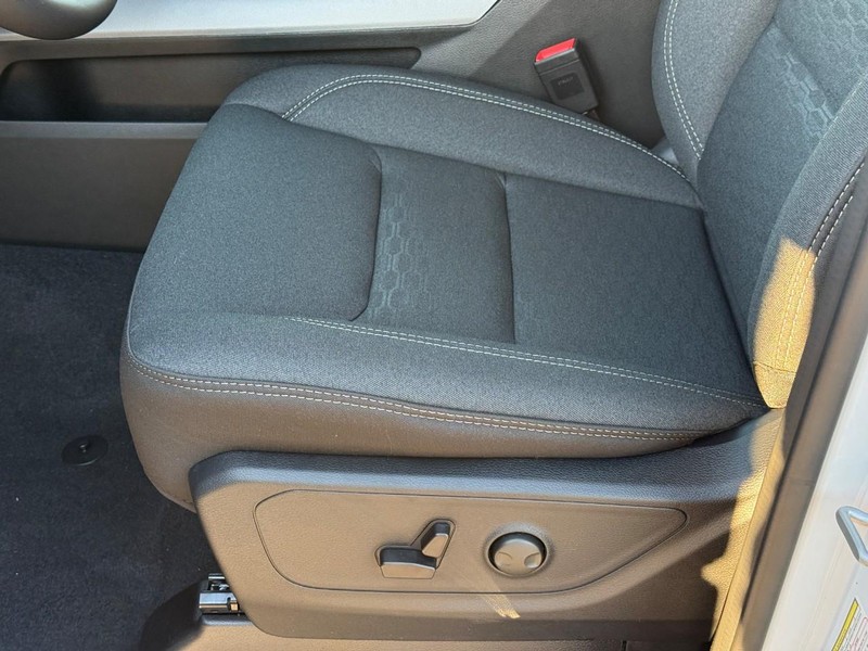 Ram 1500 Vehicle Image 14