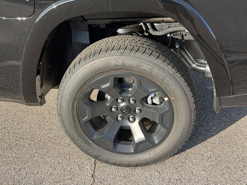 Ram 1500 Vehicle Image 05
