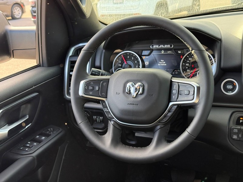 Ram 1500 Vehicle Image 09