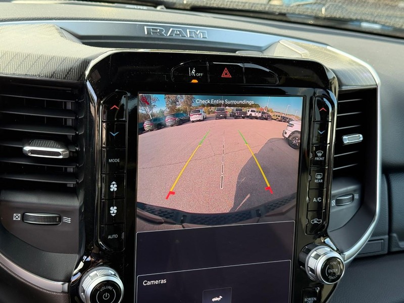 Ram 1500 Vehicle Image 18