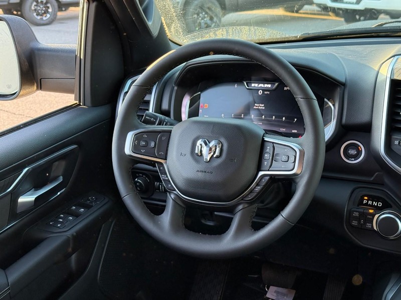Ram 1500 Vehicle Image 09