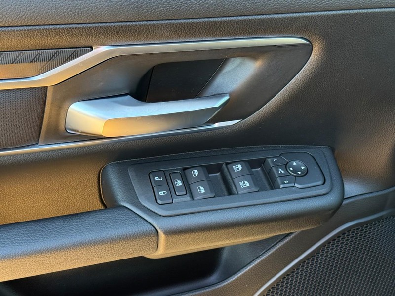 Ram 1500 Vehicle Image 13