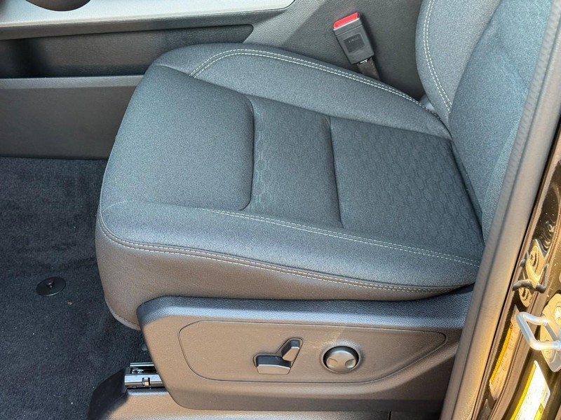 Ram 1500 Vehicle Image 14