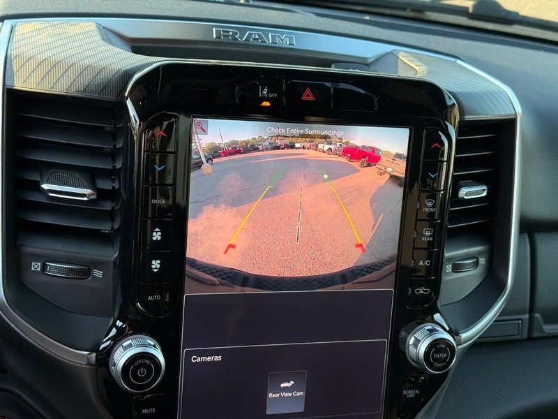 Ram 1500 Vehicle Image 18