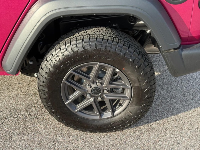 Jeep Wrangler Vehicle Image 05