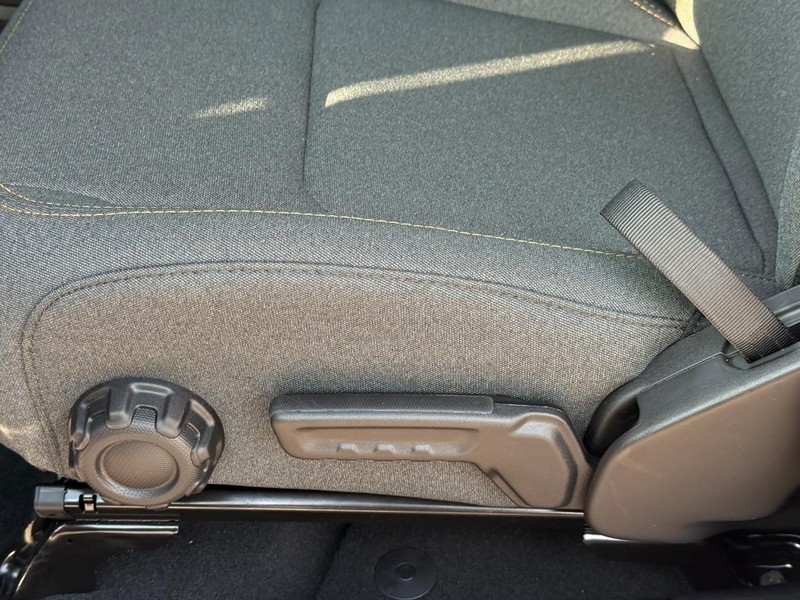 Jeep Wrangler Vehicle Image 15