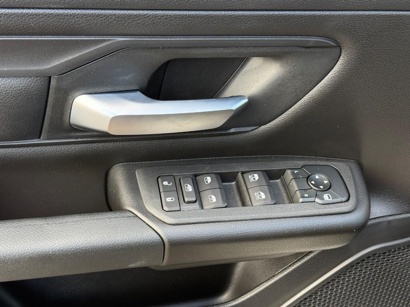Ram 1500 Vehicle Image 08
