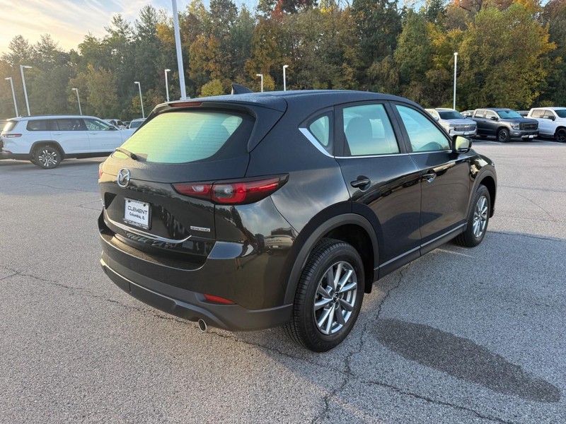 Mazda CX-5 Vehicle Image 11