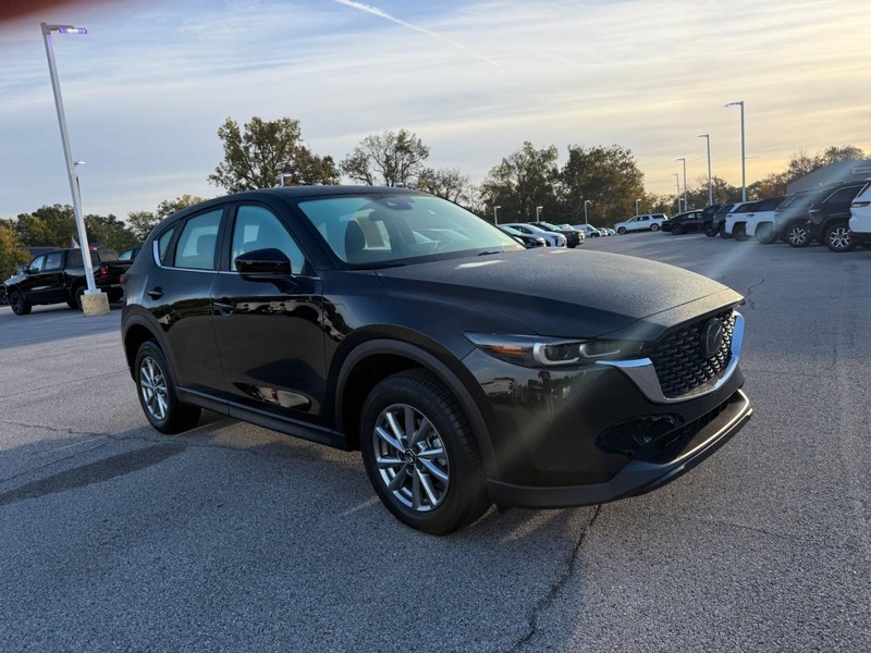 Mazda CX-5 Vehicle Image 12