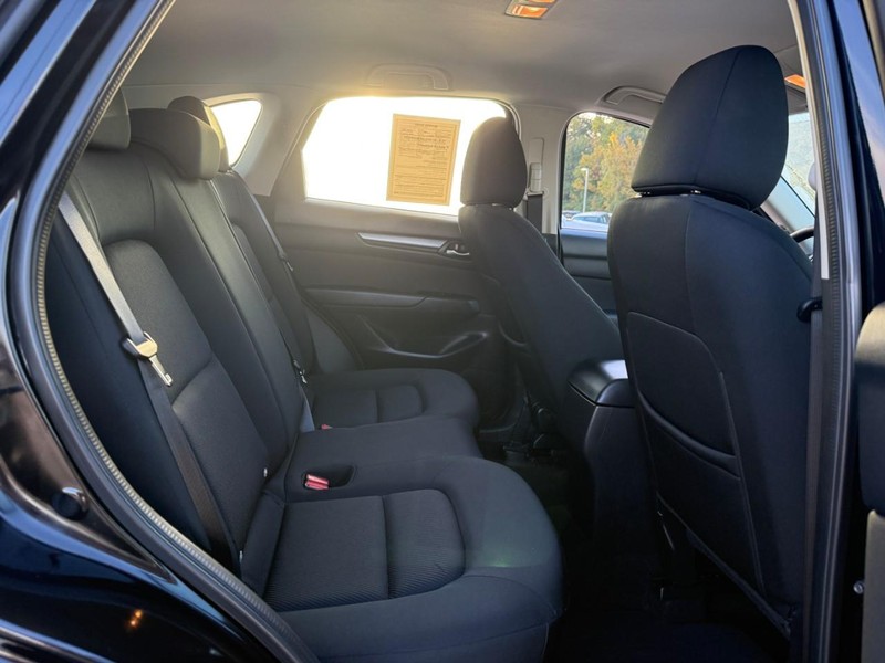Mazda CX-5 Vehicle Image 14