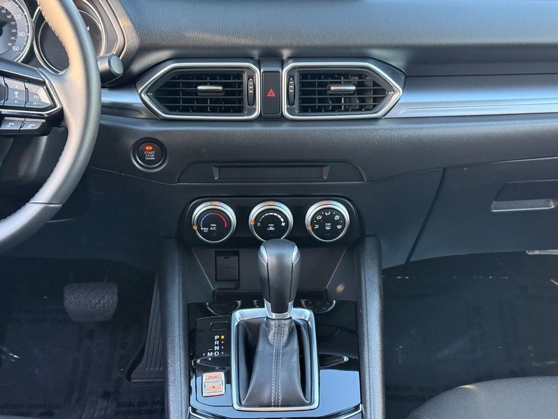 Mazda CX-5 Vehicle Image 18