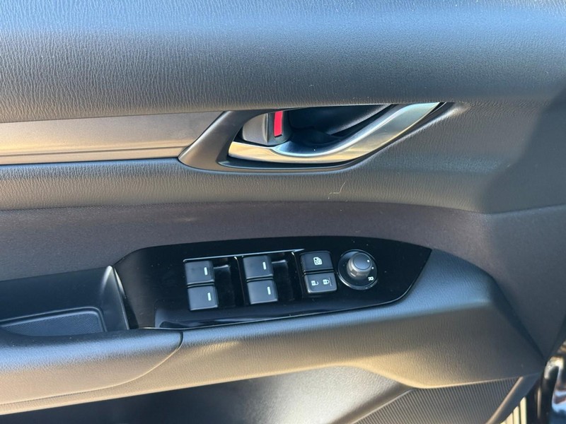 Mazda CX-5 Vehicle Image 19