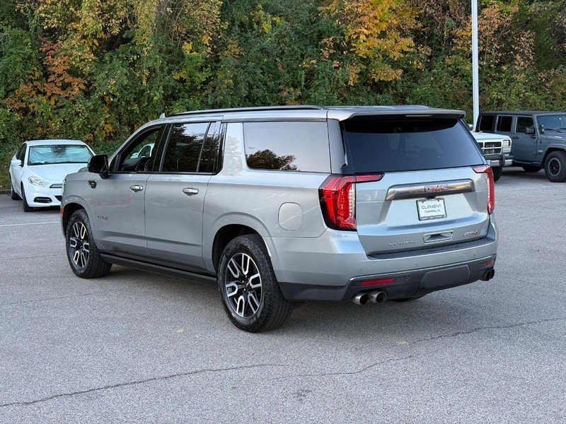 GMC Yukon XL Vehicle Image 04