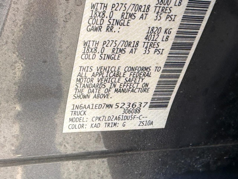 Nissan Titan Vehicle Image 24