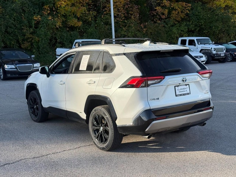 Toyota RAV4 Vehicle Image 04