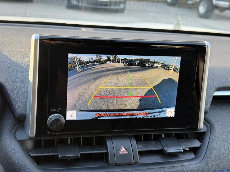 Toyota RAV4 Vehicle Image 26