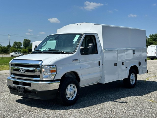 Granite City IL 2027 Ford E-350 more details - ford e-350