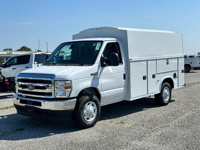 Granite City IL 2027 Ford E-350 more details - ford e-350