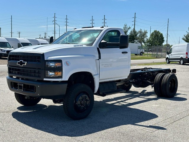 2024 Chevrolet Silverado MD 5500 4WD at Weber Commercial - Chevrolet Granite City in Granite City IL