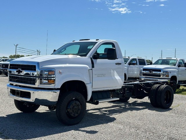 2024 Chevrolet Silverado MD 4500 4X4 at Weber Commercial - Chevrolet Granite City in Granite City IL