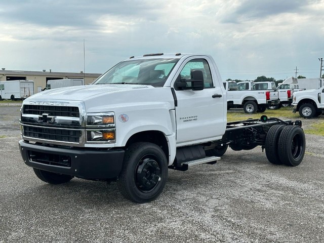 2024 Chevrolet Silverado MD 5500 2WD at Weber Commercial - Chevrolet Granite City in Granite City IL