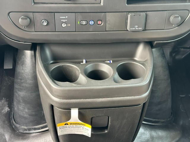 2025 Chevrolet Express Cargo Work Van - Photo 8
