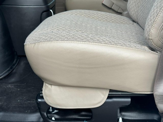 2025 Chevrolet Express Cargo Work Van - Photo 10