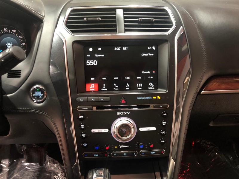 2018 Ford Explorer Platinum photo