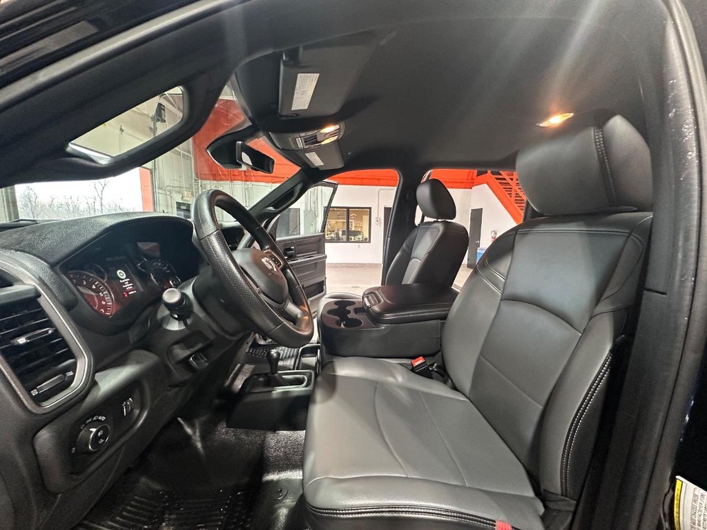 Ram 3500 Chassis Cab Vehicle Full-screen Gallery Image 14