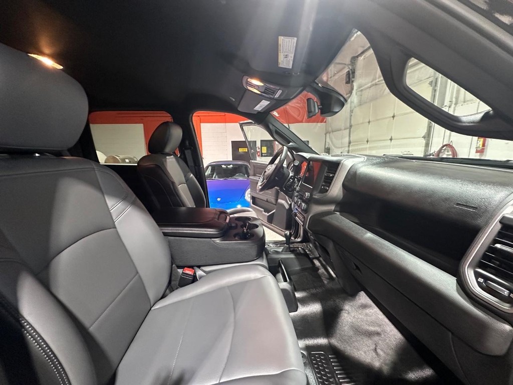 Ram 3500 Chassis Cab Vehicle Full-screen Gallery Image 16