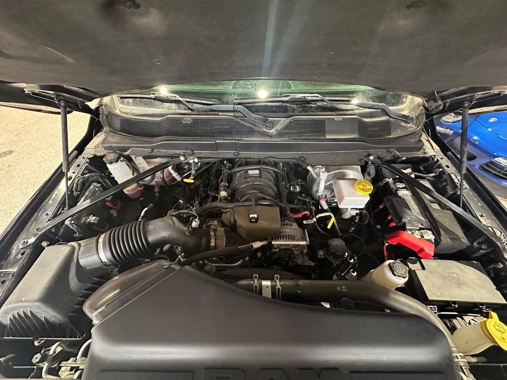 Ram 3500 Chassis Cab Vehicle Full-screen Gallery Image 17