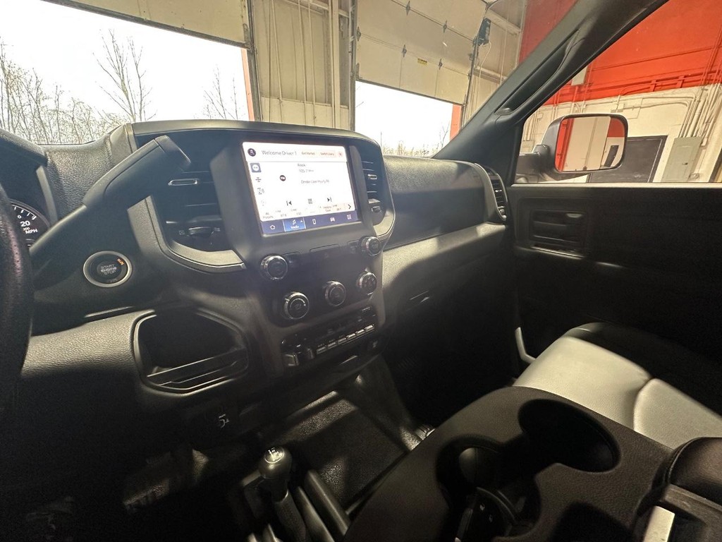 Ram 3500 Chassis Cab Vehicle Full-screen Gallery Image 19