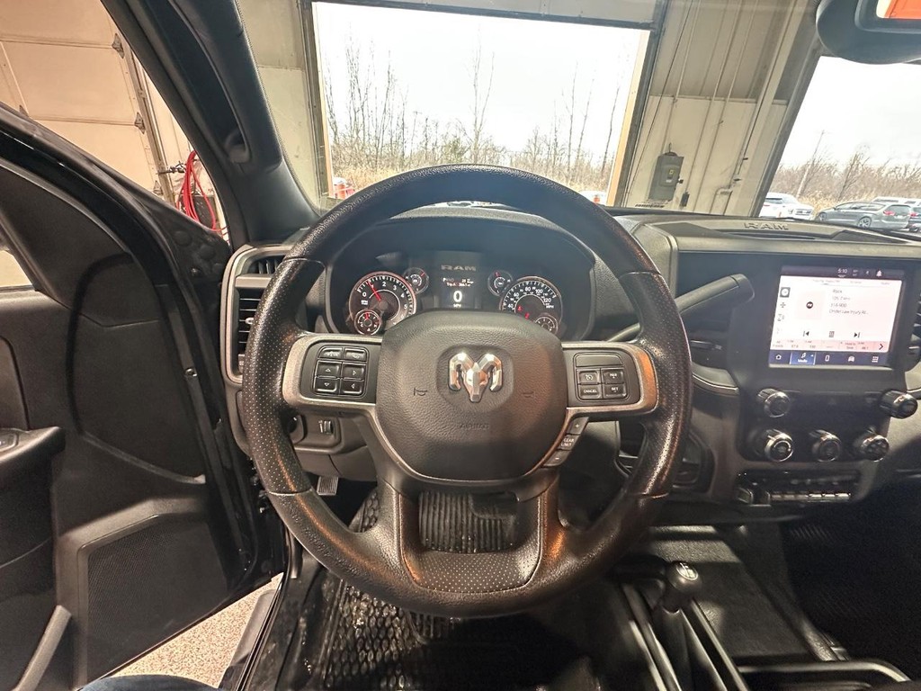 Ram 3500 Chassis Cab Vehicle Full-screen Gallery Image 22