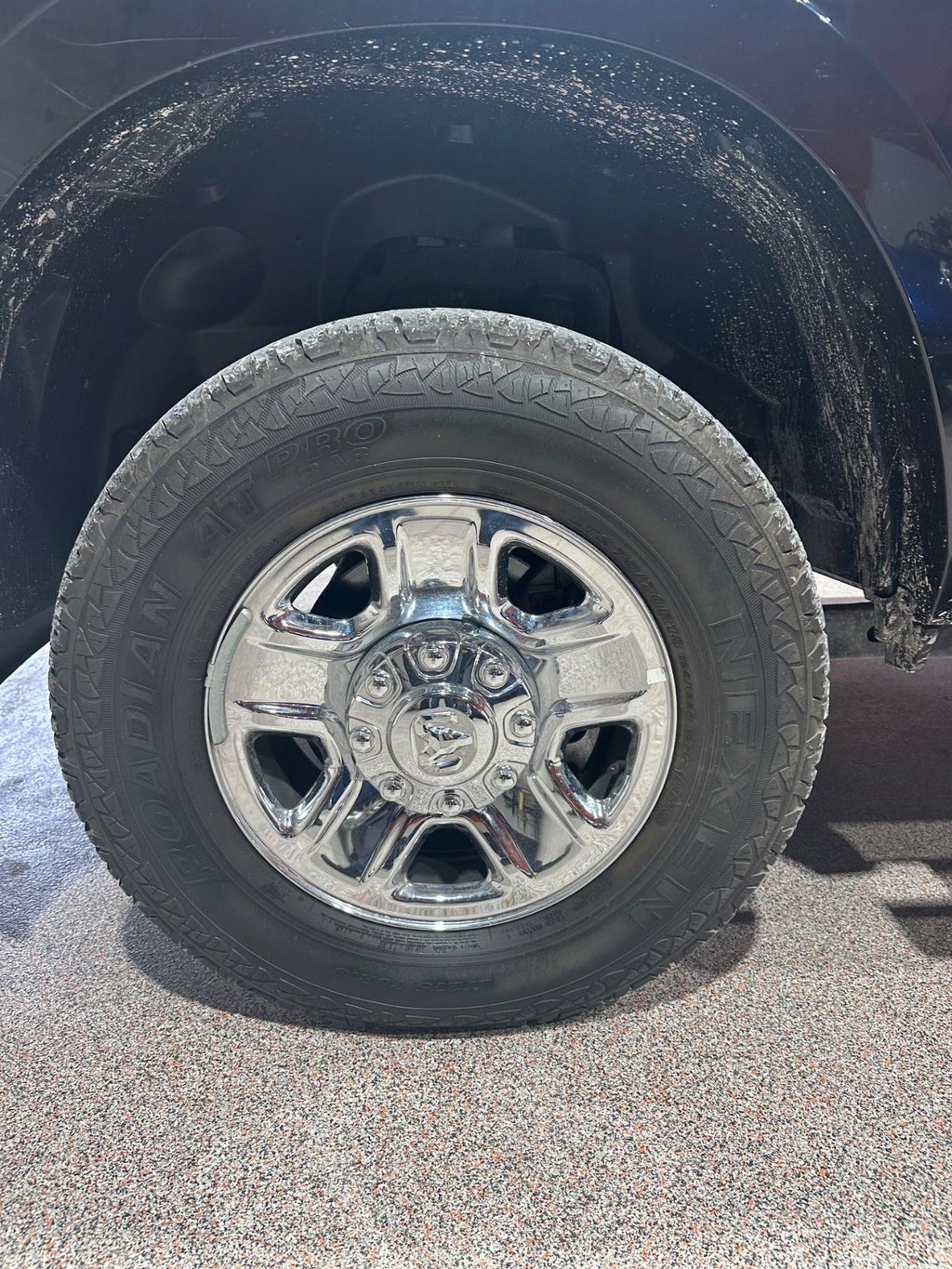 Ram 3500 Chassis Cab Vehicle Full-screen Gallery Image 24