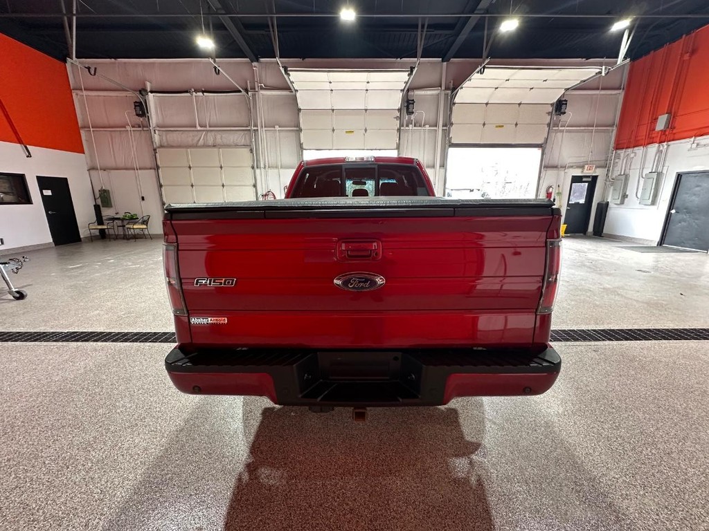 Ford F-150 Vehicle Full-screen Gallery Image 4