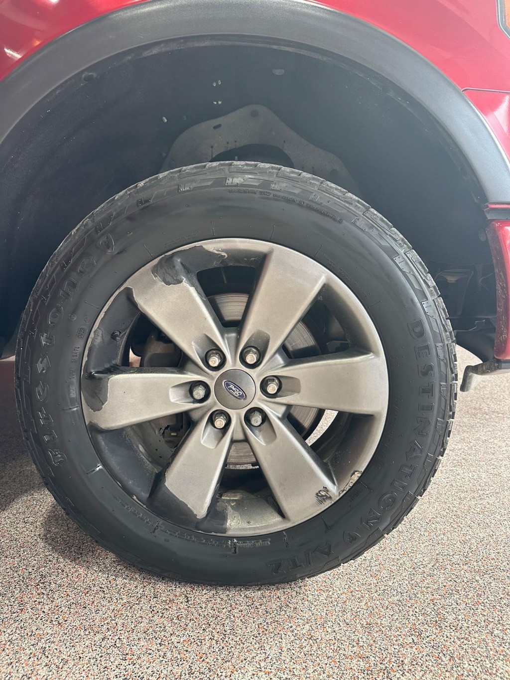 Ford F-150 Vehicle Full-screen Gallery Image 19