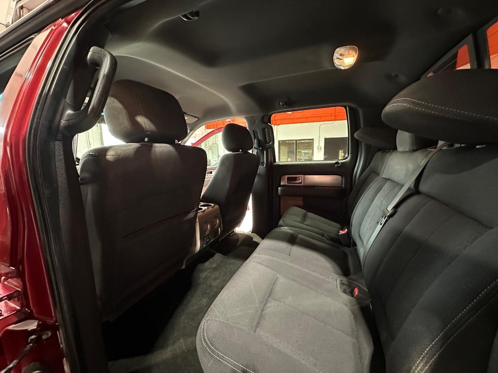 Ford F-150 Vehicle Full-screen Gallery Image 22