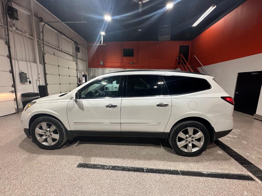 Chevrolet Traverse Vehicle Full-screen Gallery Image 6